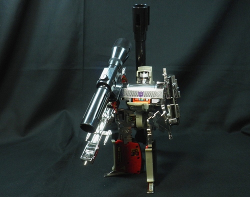 メガトロン フル武装.JPG